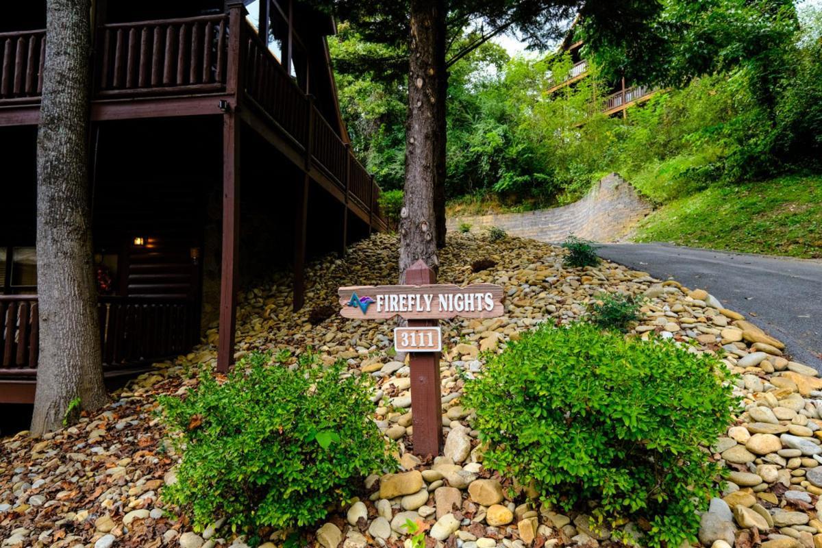 Firefly Nights Villa Pigeon Forge Exterior photo